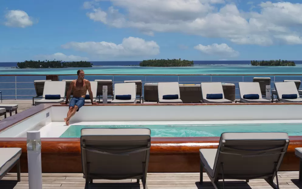 Paul Gauguin Cruises MS Paul Gauguin Sun Deck Lifestyle 1 ©Paul Gauguin Cruises.jpg